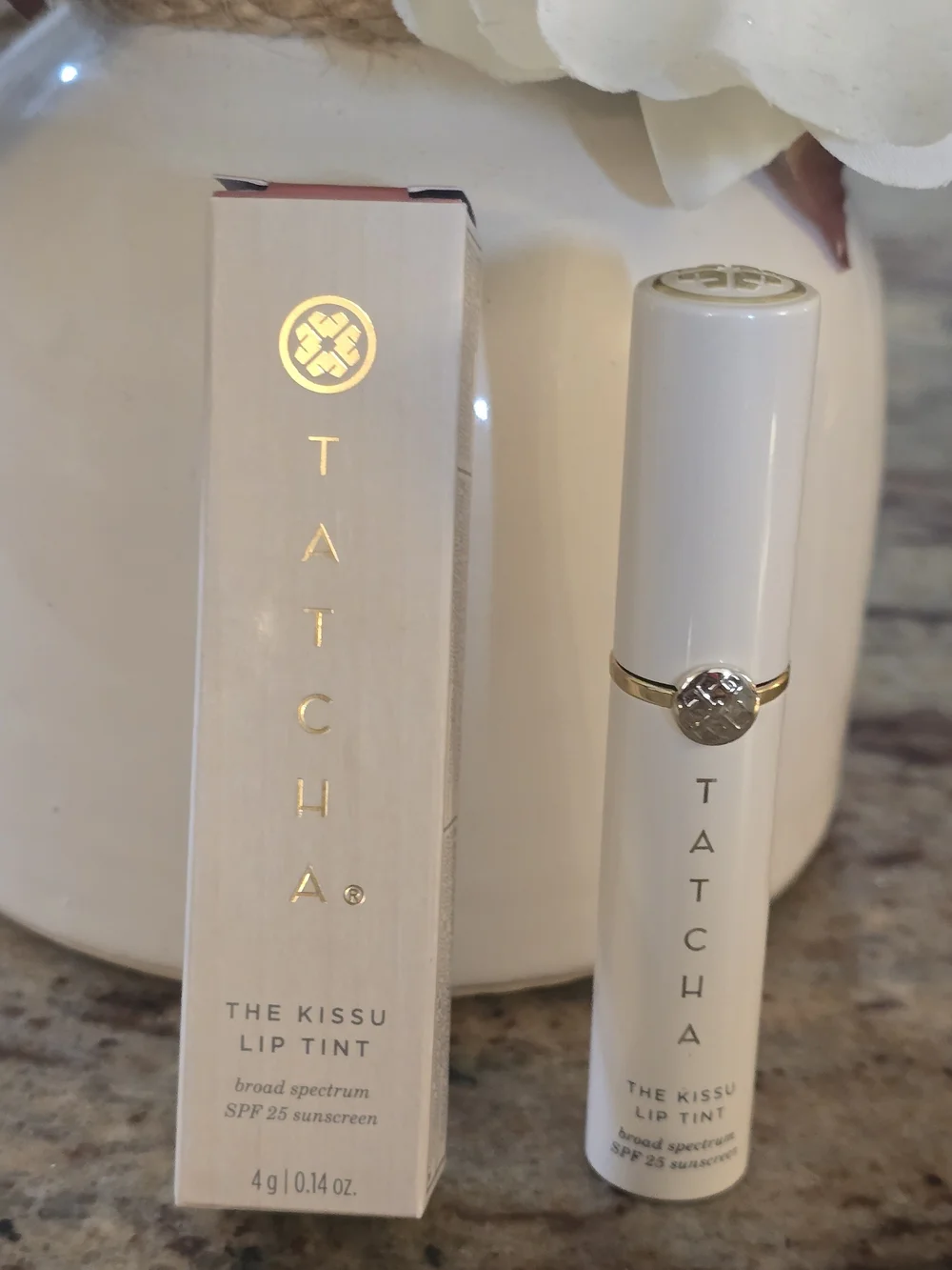 Tatcha The Kissu Lip Tint — In Plum Blossom NIB✨ FREE GIFT WITH EVERY PURCHASE